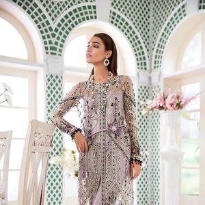 Suffuse sana yasir small SOLD -SOLD